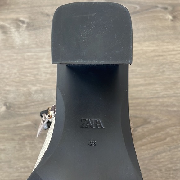 Zara Animal Print Block Heel Ankle Boots | NWT | Size 39 (US 8) Genuine Leather - Picture 15 of 16